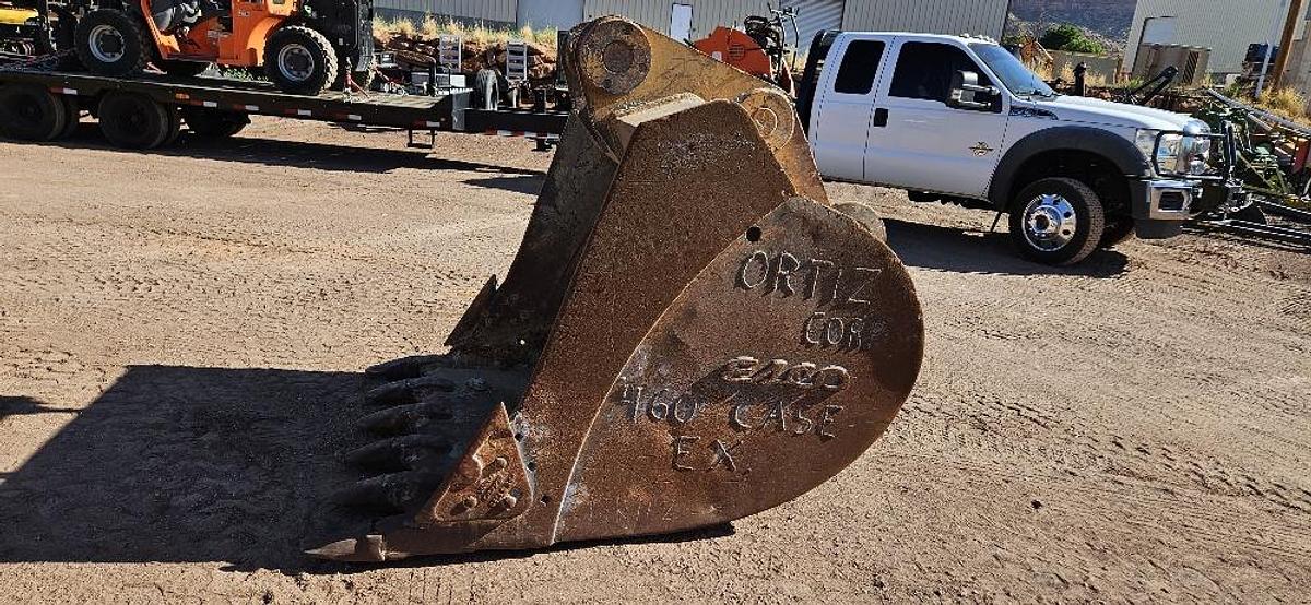 67" Excavator Bucket thumbnail 2