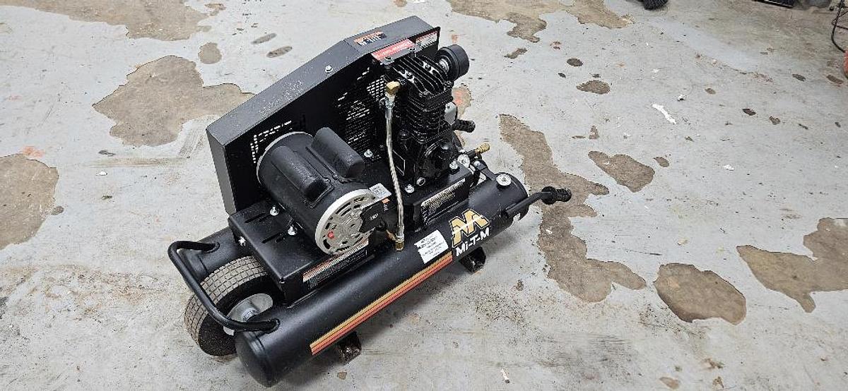 MI-T-M Electric Air Compressor thumbnail 3