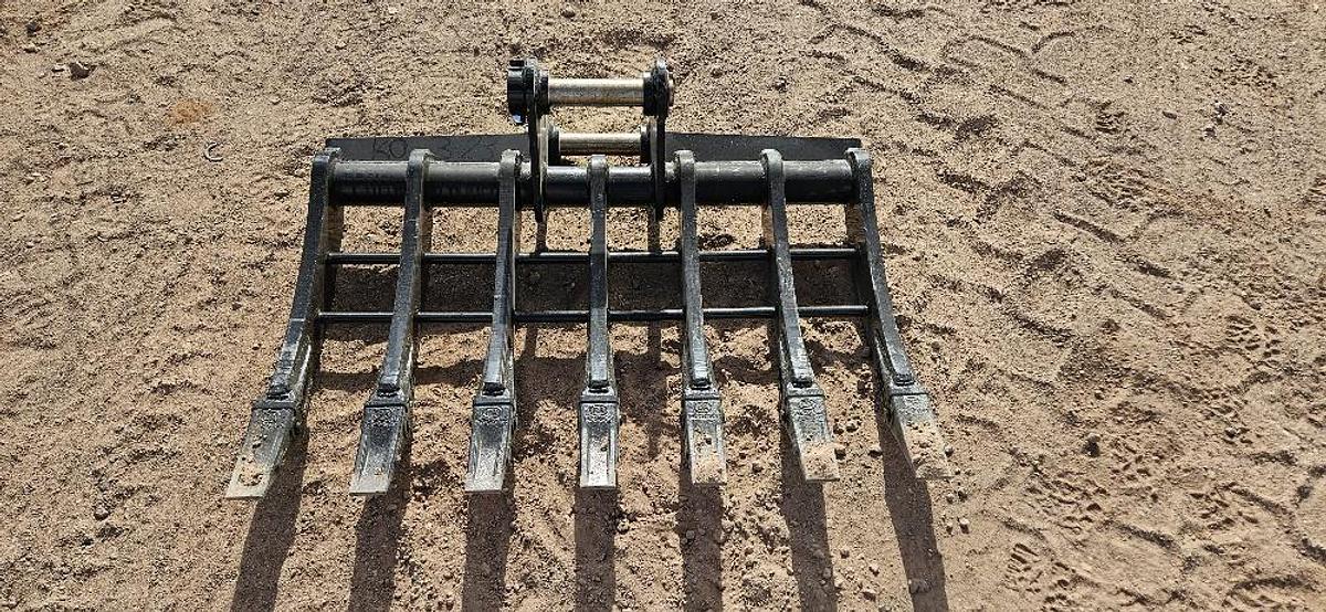 40" Mini Excavator Rake thumbnail 2
