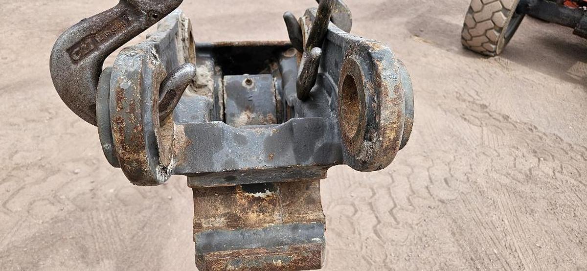Excavator Quick Coupler thumbnail 2