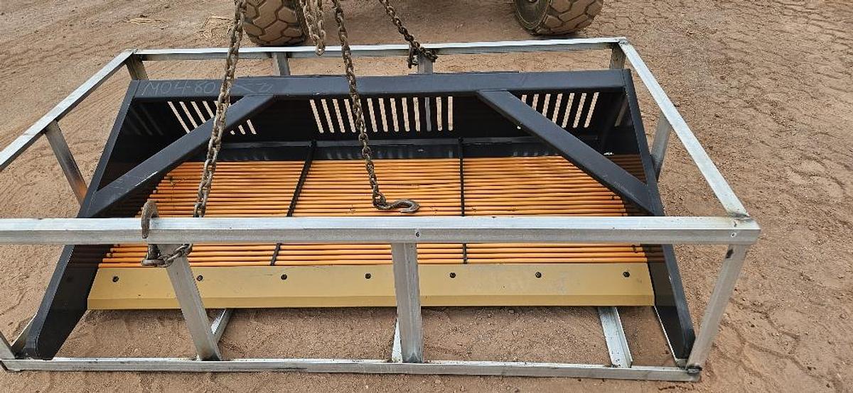Land Honor Skid Steer Screening Bucket thumbnail 5