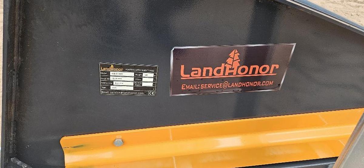 Land Honor Skid Steer Screening Bucket thumbnail 7