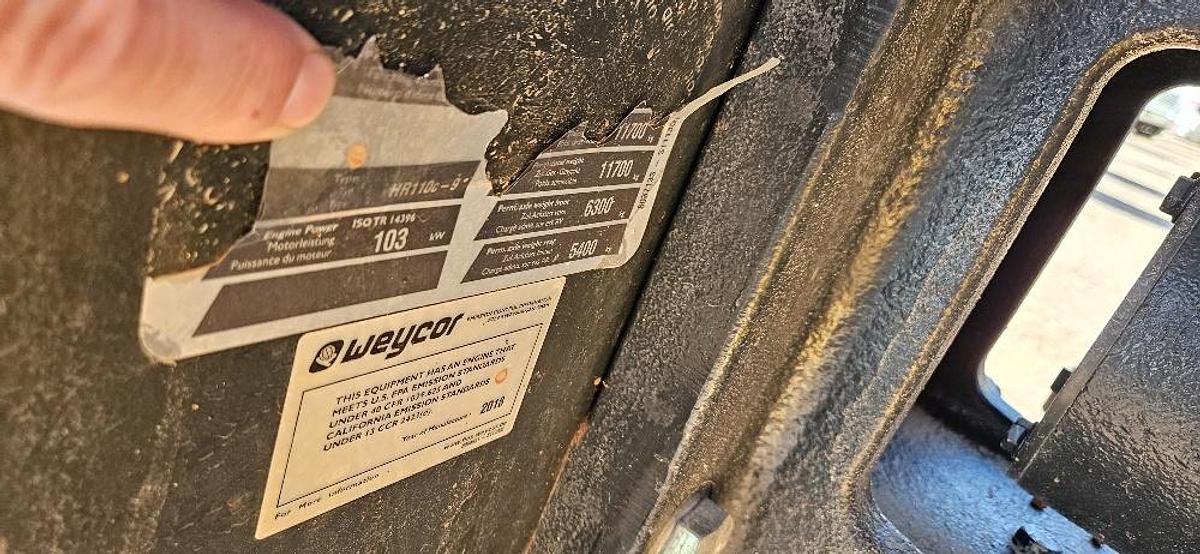 2018 Hyundai Vibratory Roller Compactor thumbnail 7