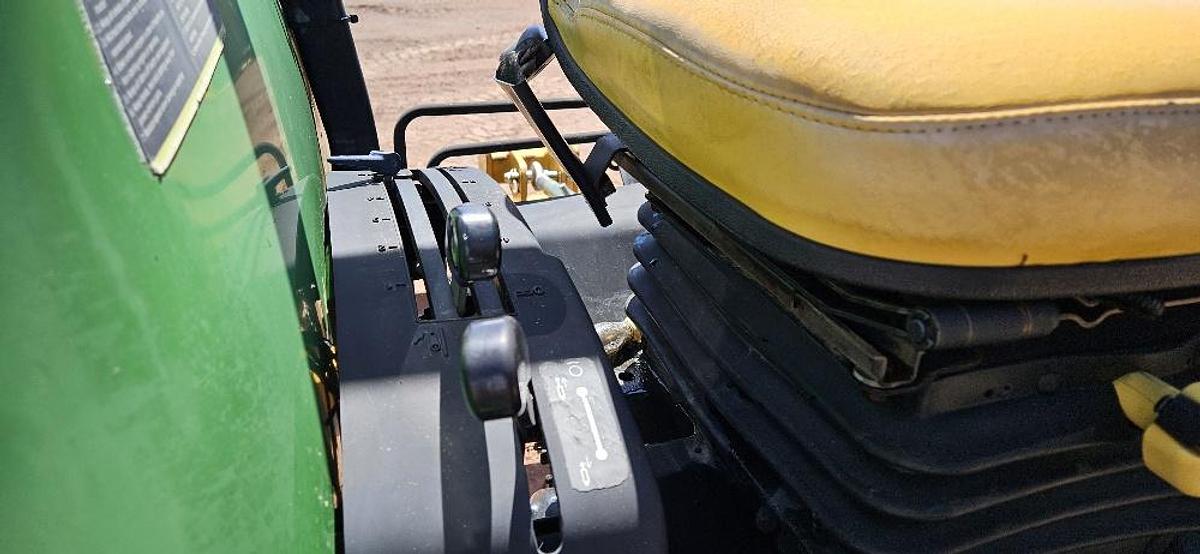 John Deere Utility Tractor | Low Hours! thumbnail 13