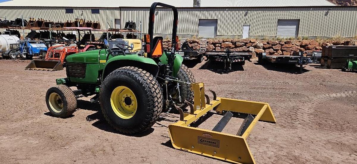 John Deere Utility Tractor | Low Hours! thumbnail 3