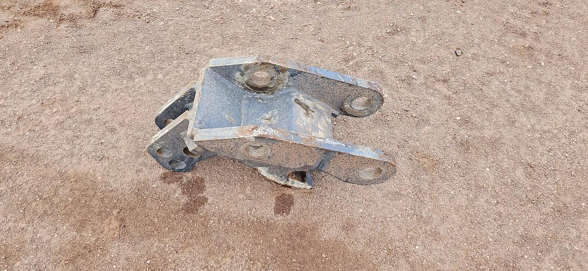 Universal Backhoe Coupler thumbnail 5