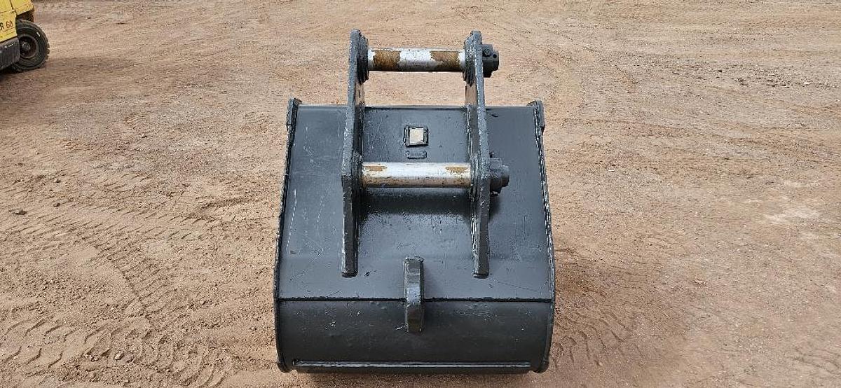 38" Excavator Bucket thumbnail 7