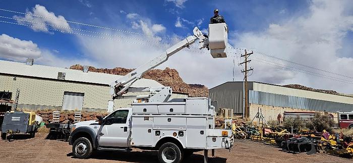2016 Ford Bucket Truck thumbnail 27