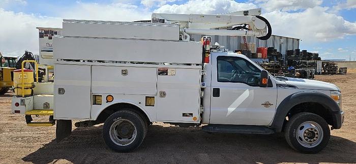 2016 Ford Bucket Truck thumbnail 6