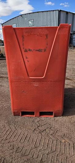 330 Gallon Water Tank thumbnail 3