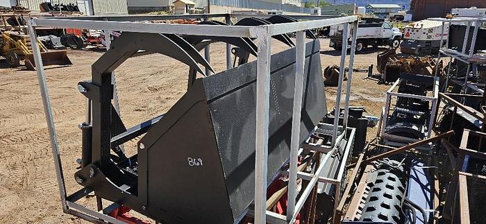 Skid Steer Grapple Bucket thumbnail 3