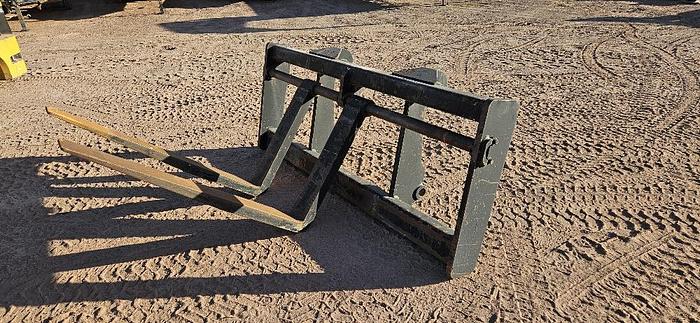 48" Cat Loader Forks thumbnail 2