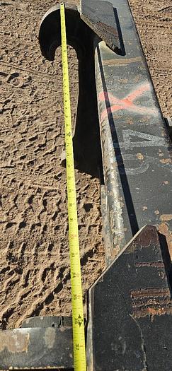 48" Cat Loader Forks thumbnail 6
