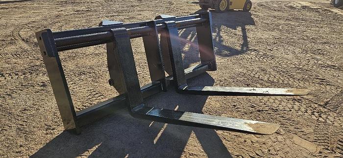 60" Long Cat Loader Forks thumbnail 4