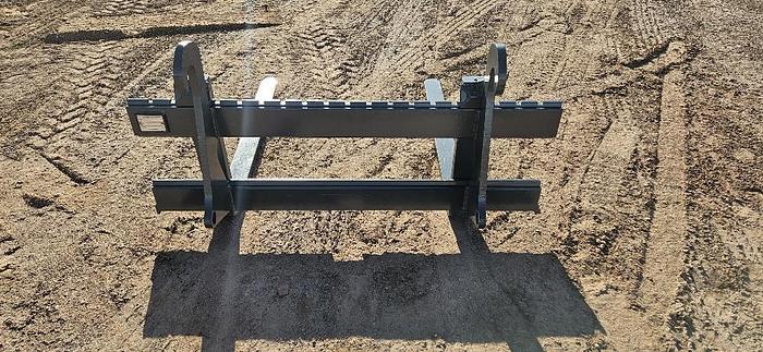 Loader/ Backhoe Forks thumbnail 3