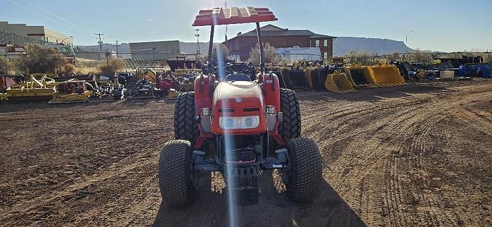 2006 Kioti Utility Tractor thumbnail 2