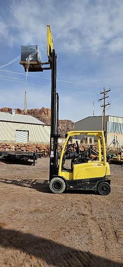 Electric Forklift thumbnail 13