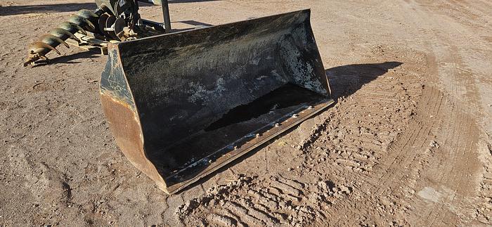81" JCB Telehandler Bucket