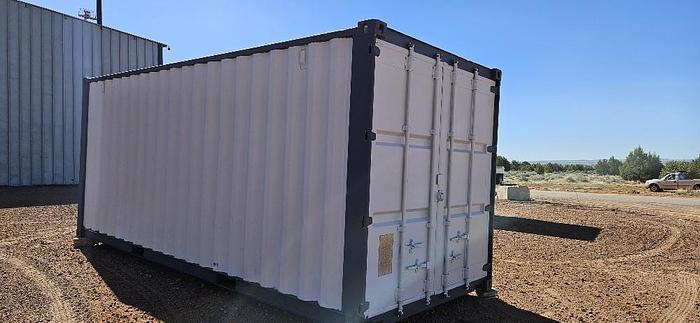 20' Storage Container thumbnail 3