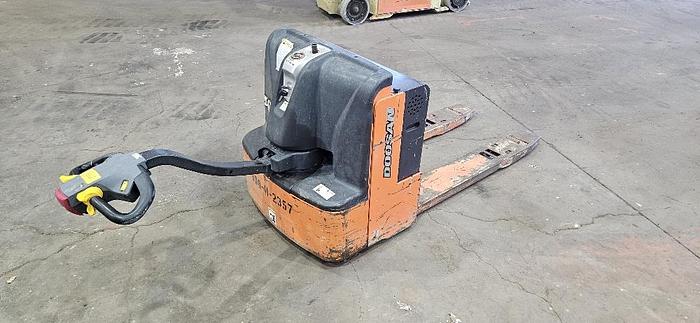 Electric Pallet Jack thumbnail 2