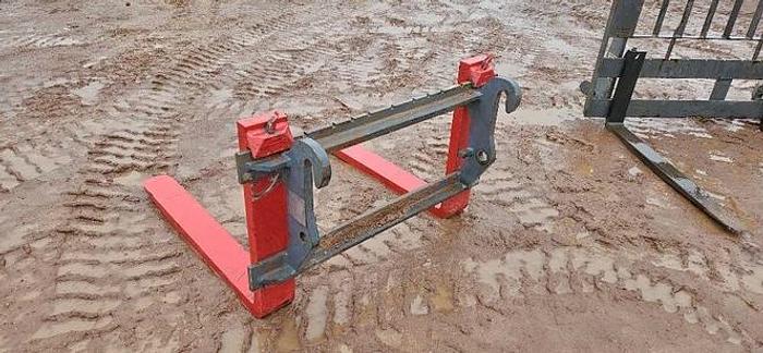 43" Loader Forks thumbnail 2