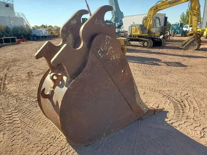 34" Excavator Bucket thumbnail 4