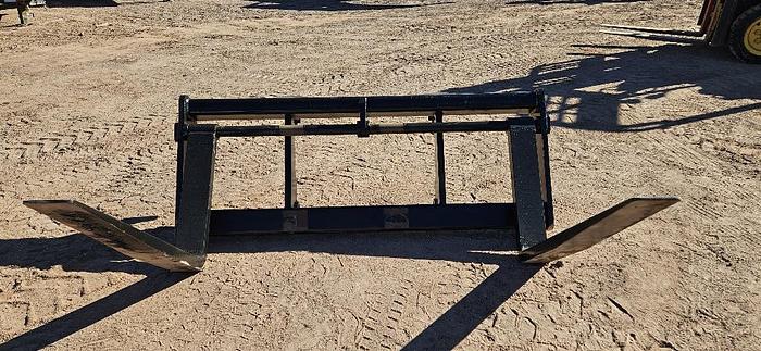 8' Cat Loader Forks thumbnail 2