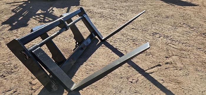 8' Cat Loader Forks thumbnail 3