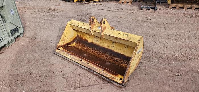60" John Deere 310 Backhoe Bucket