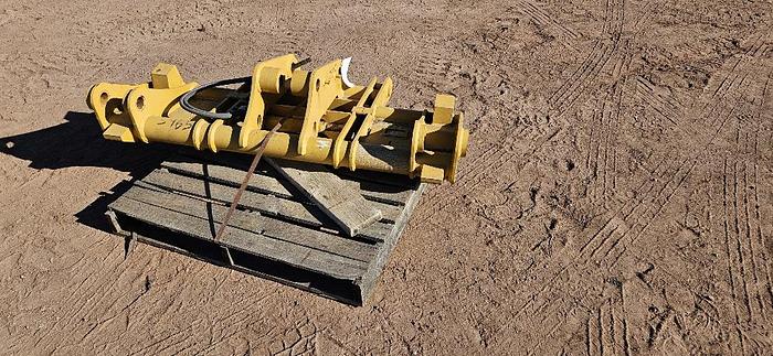 Cat Backhoe Quick Coupler thumbnail 6