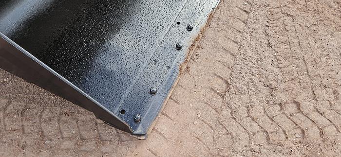 Cat Skid Steer Bucket thumbnail 6