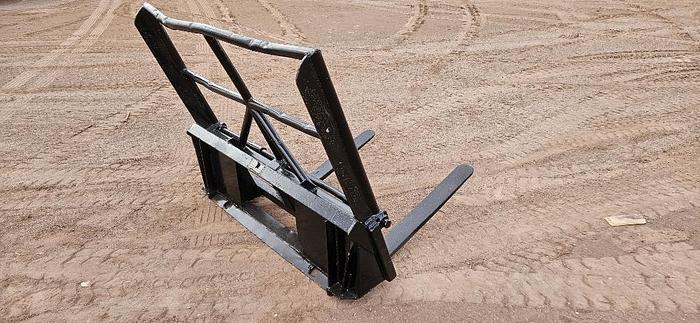 Skid Steer Forks thumbnail 4