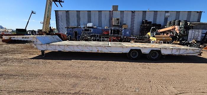 1983 Trail King Equipment Trailer thumbnail 2