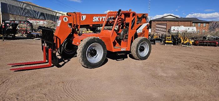 2014 Sky Track 8042 Telehandler