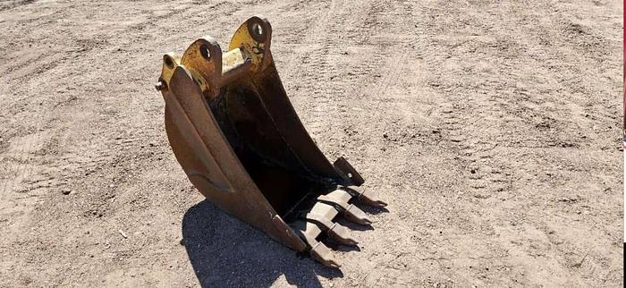 20" Case Backhoe Bucket thumbnail 5