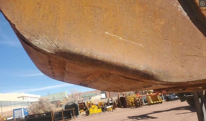 24" Cat Excavator Bucket thumbnail 4