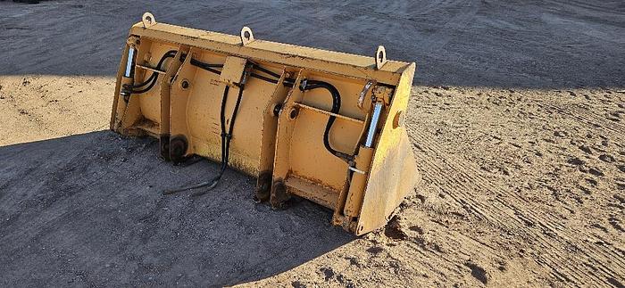 93" Case Backhoe Bucket thumbnail 4