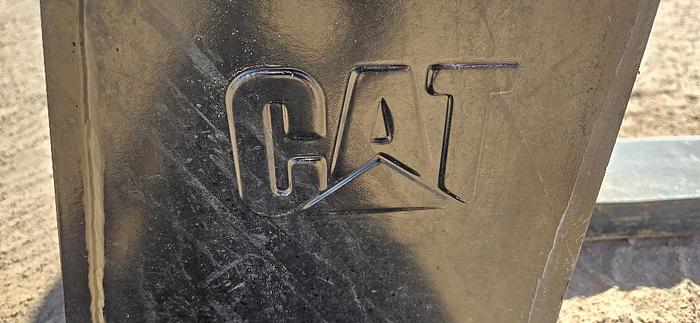 Cat Skid Steer Forks thumbnail 4