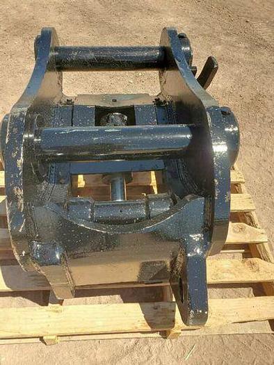 330 Excavator Hydraulic Quick Coupler thumbnail 2