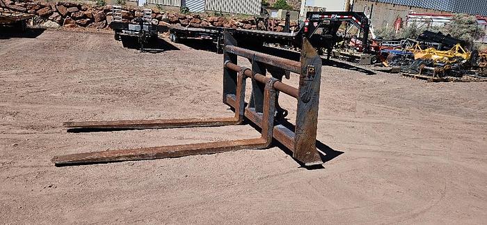 8' Loader Forks thumbnail 2