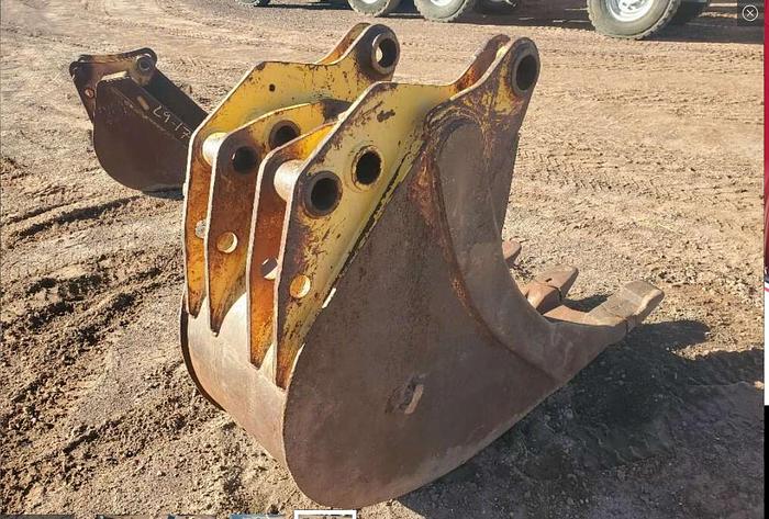 26"  Excavator Bucket thumbnail 3