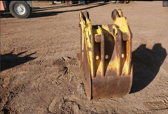 26"  Excavator Bucket thumbnail 4