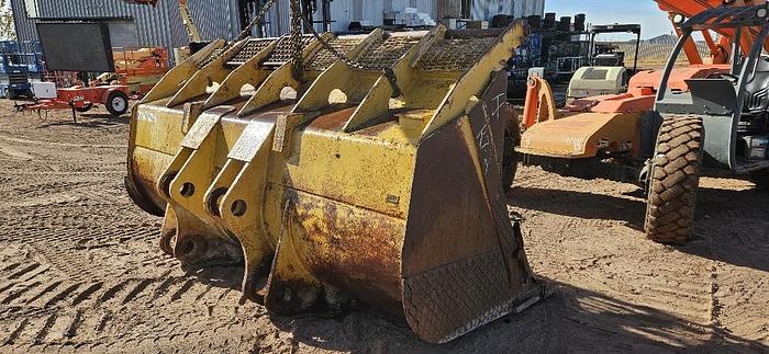Cat Loader Bucket thumbnail 4