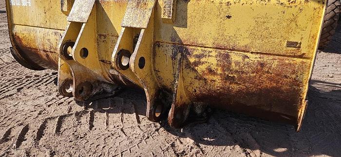 Cat Loader Bucket thumbnail 5