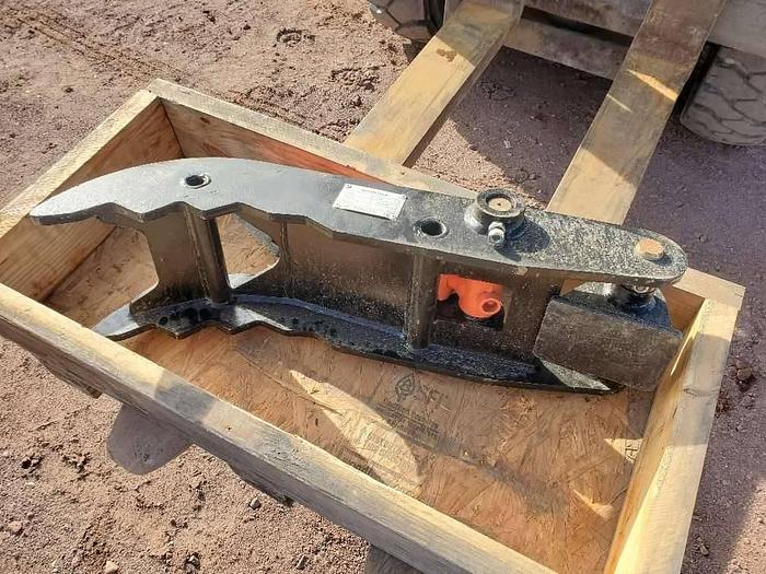 Mini Excavator Hydraulic Thumb thumbnail 5
