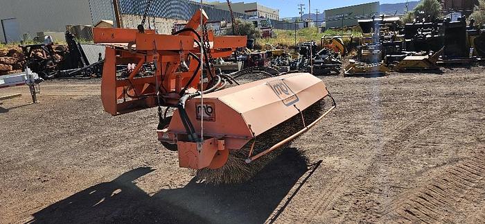 CASE Loader Broom Attachment thumbnail 3