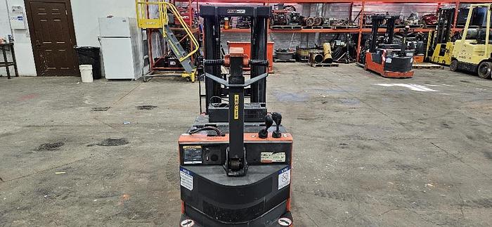 2016 Toyota Shop Forklift thumbnail 4