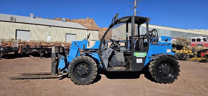 2015 Genie Telehandler thumbnail 2
