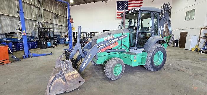 2019 John Deere Backhoe
