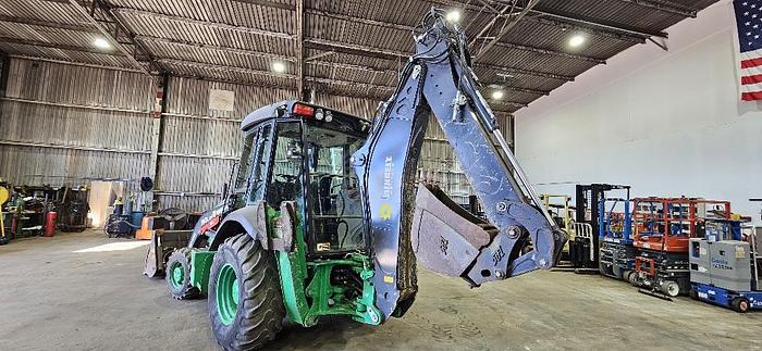 2019 John Deere Backhoe thumbnail 2
